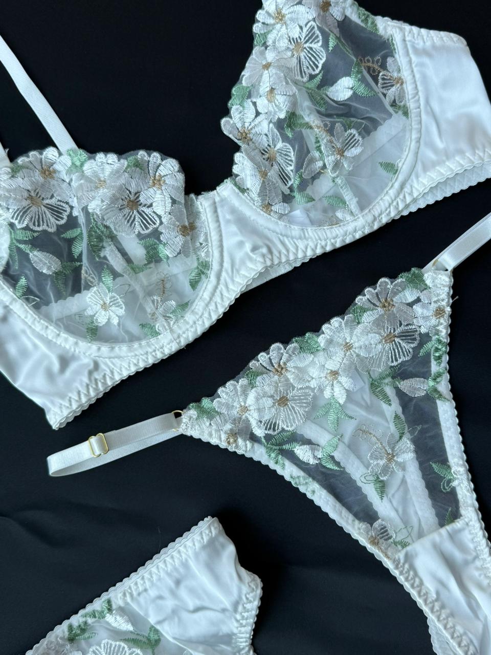 HUNNY LINGERIE SET