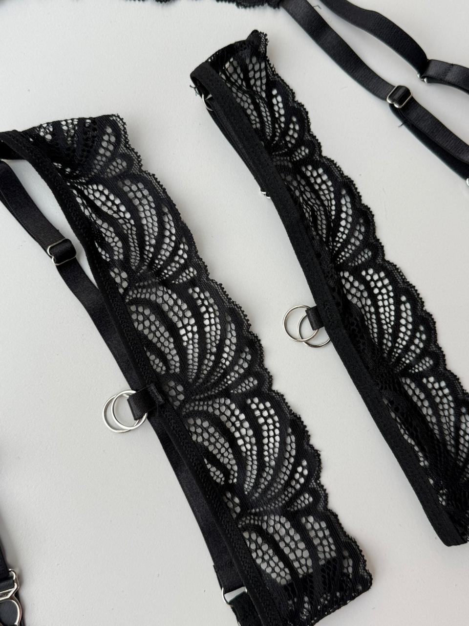 VENUS LINGERIE SET