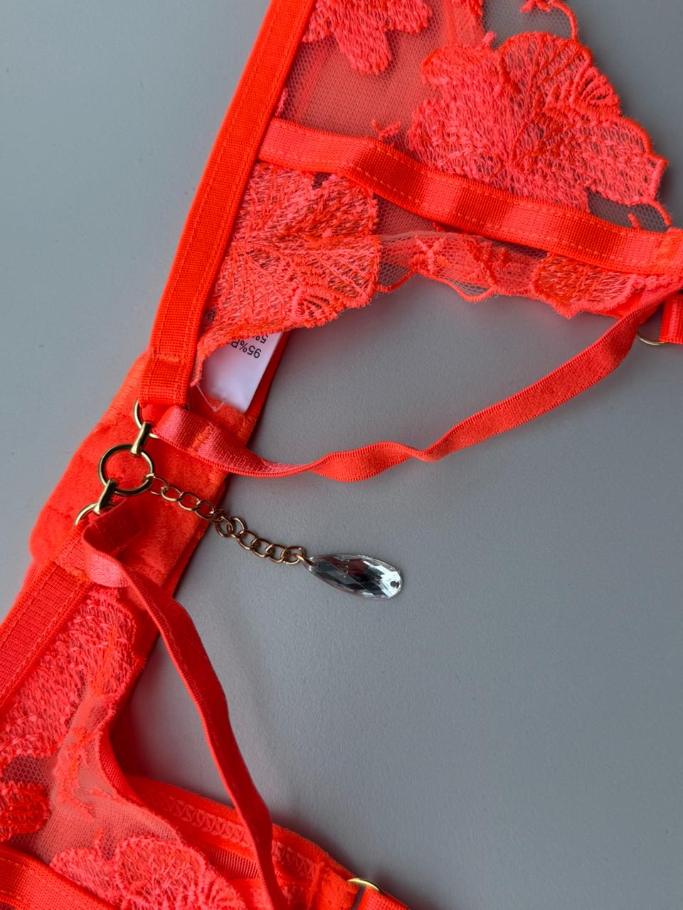 HOT LINGERIE SET